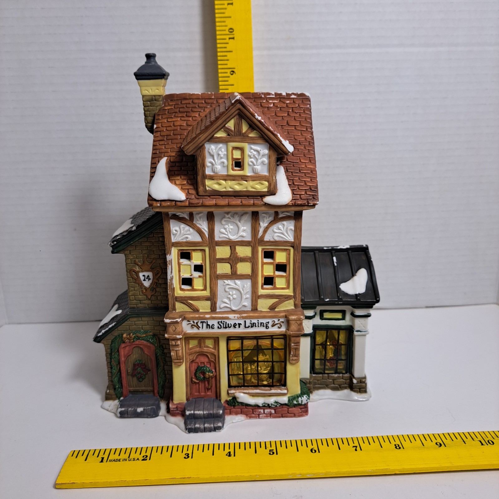 2000 Santa’s Workbench Porcelain Building “The Silver Lining” Illuminated