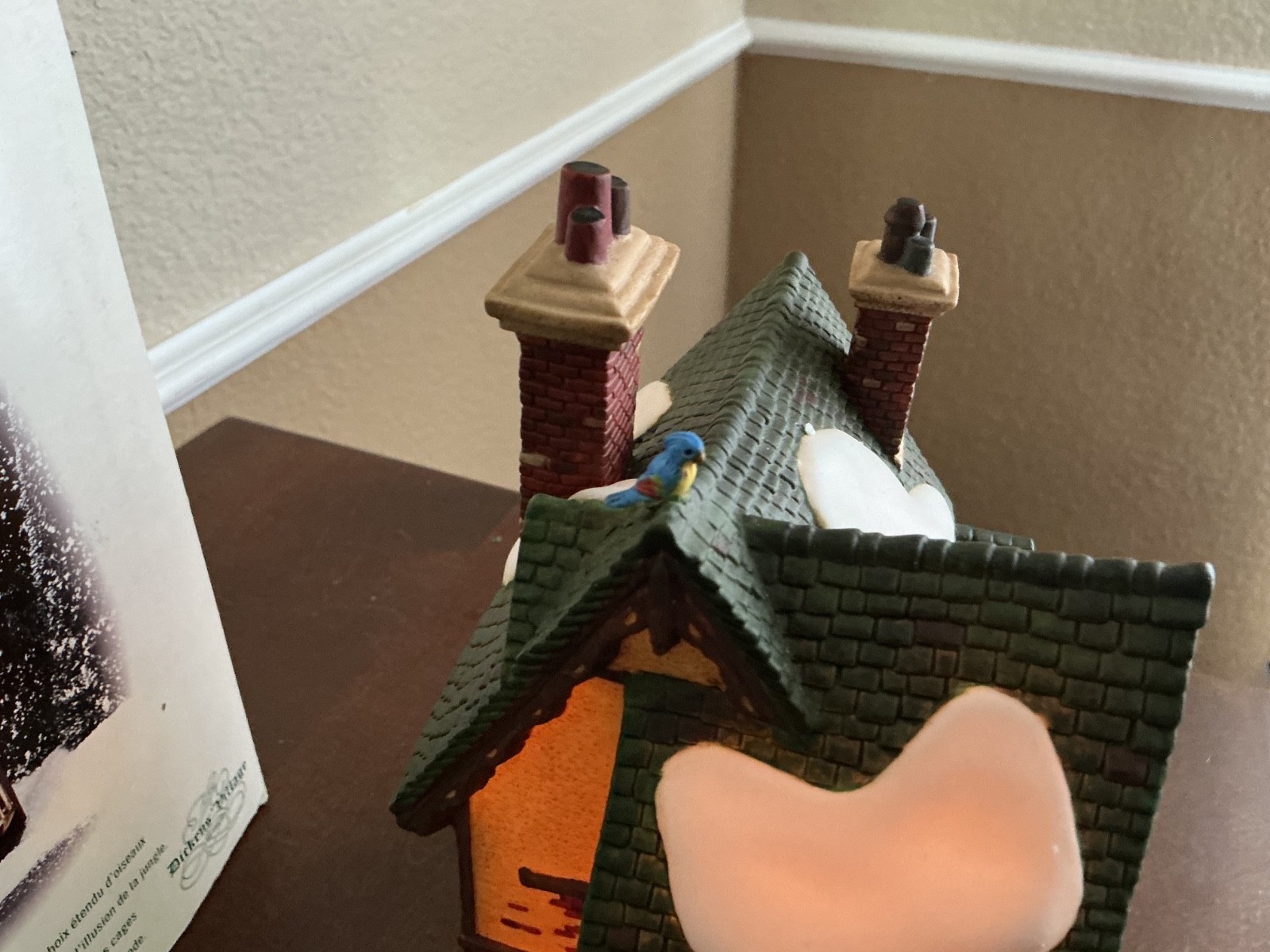 Dept 56 Dickens Village “Wingham Lane Parrot Seller” #56-58449 RETIRED. MINT.