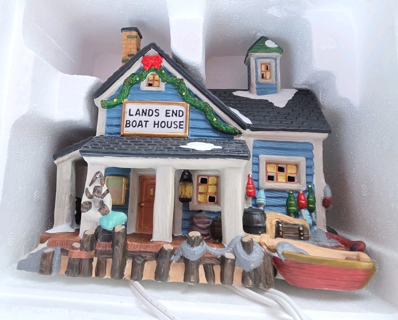 Dickens Collectables Lands End Boat House 1998 NIB