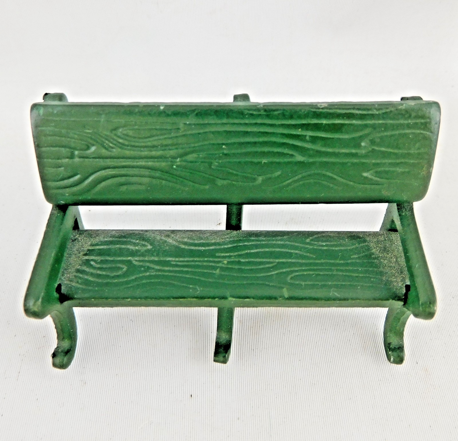 Dept 56 5 Pc Lot of 3 Green Metal Park Benches AND 2 Street Signs Vtg Taiwan ROC