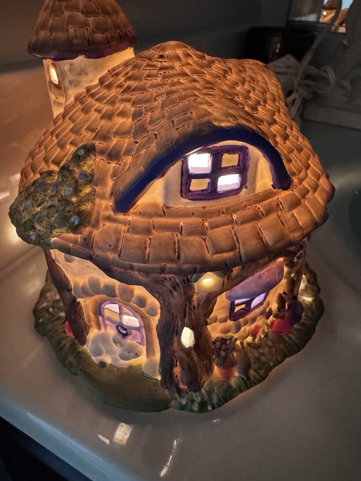 Pacific Rim Imports 4062 Lighted Bunny Fairy Cottage Lamp Taiwan Whimsical Decor