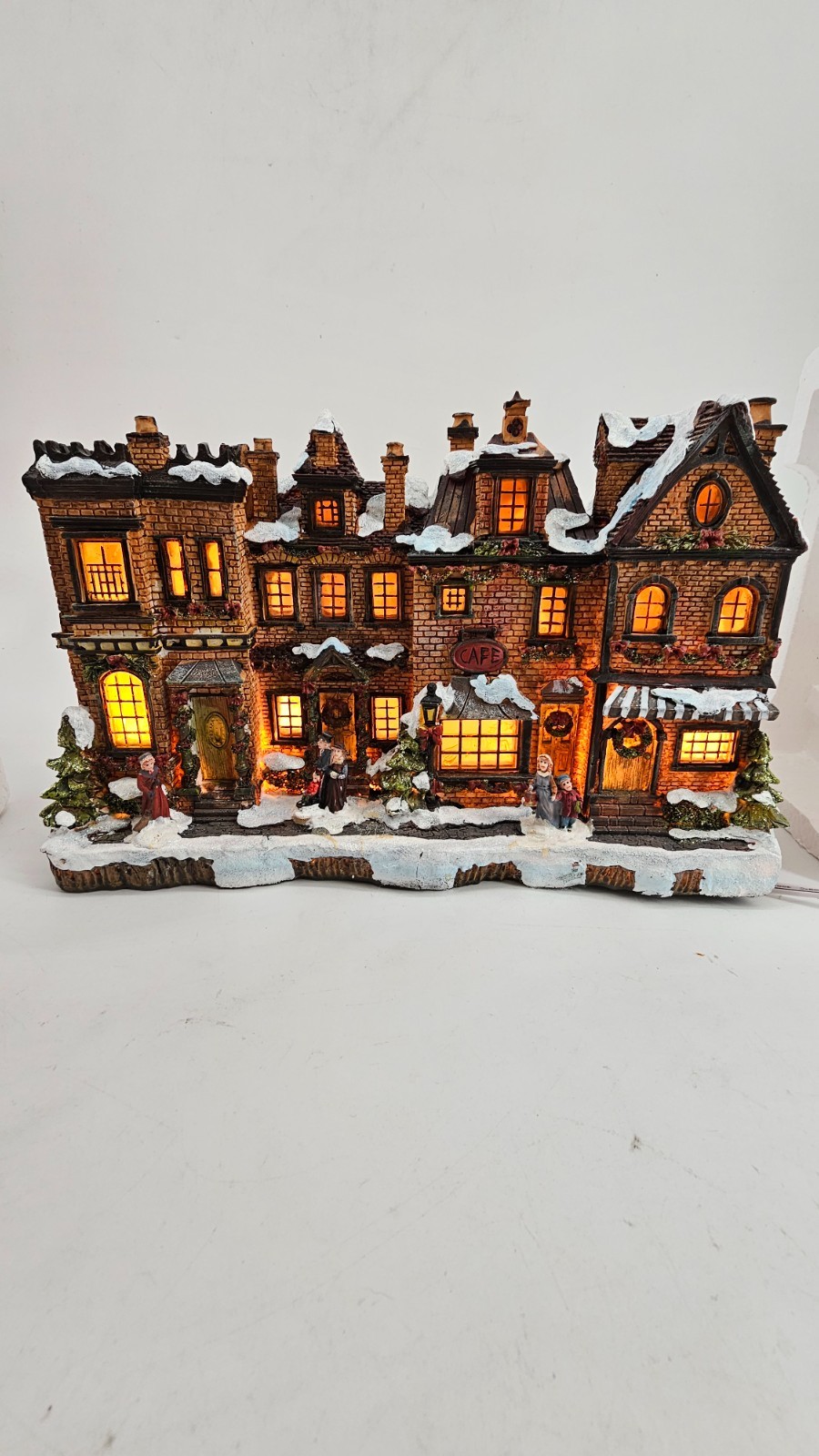 Target Brands C7 Lighted Christmas House Indoor Use Only Product No. 8 In Box
