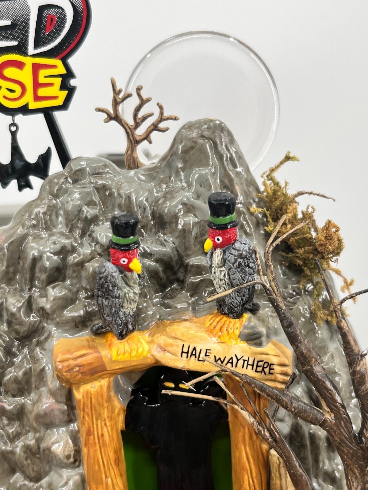 Dept 56 HAUNTED FUN HOUSE 55094 Halloween Lighted Animated Spinning Tunnel NEW