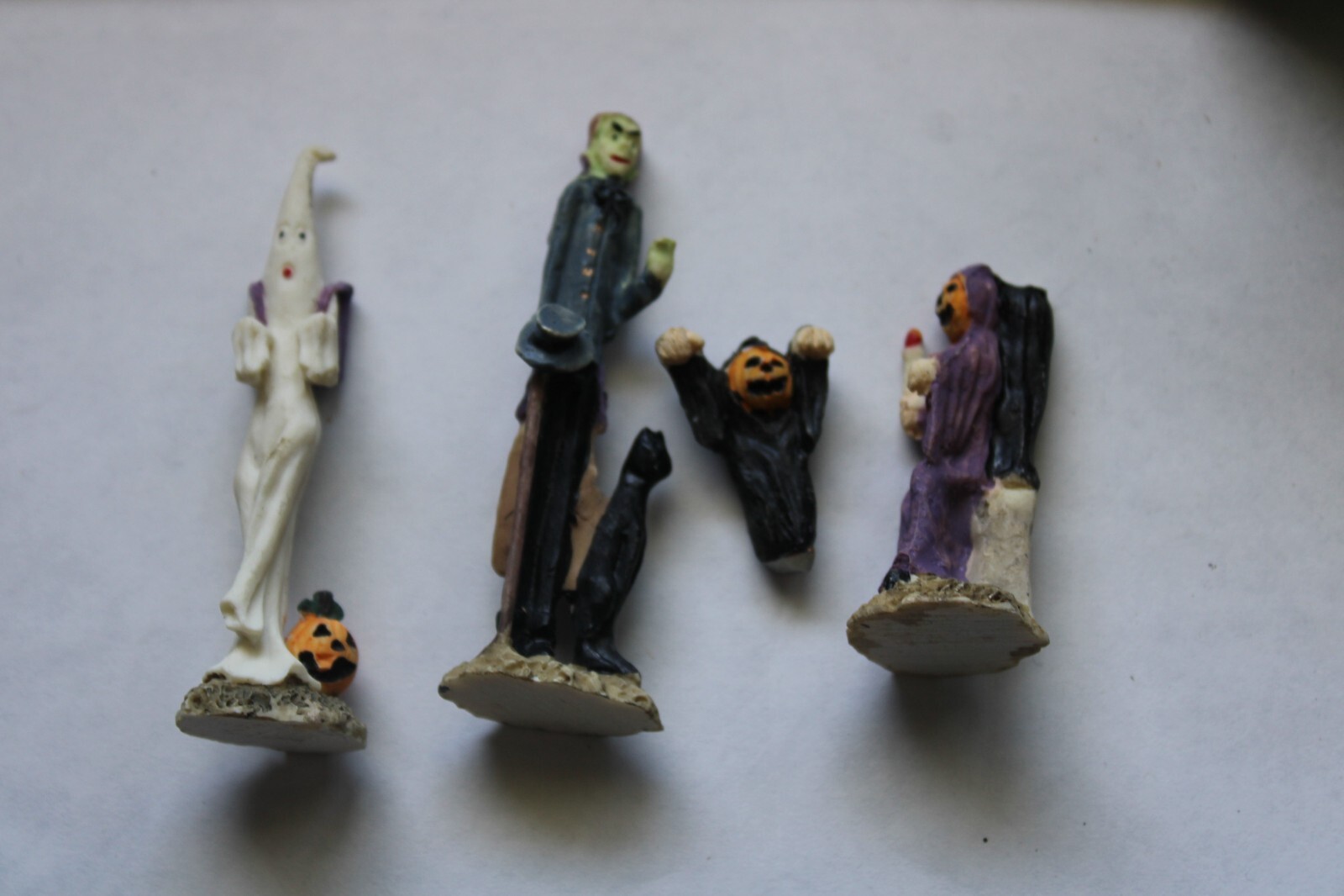 4 Piece Lot – Rowdy Rogues Halloween Town – Figures