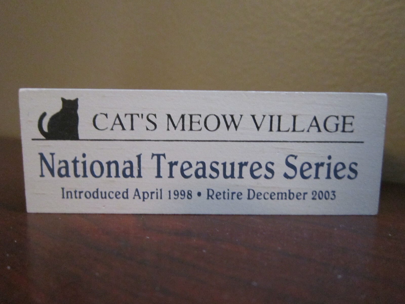 NATIONAL TREASURES SERIES RETIREMENT COMMEMORATIVE BLOCK CAT’S MEOW VILLAGE