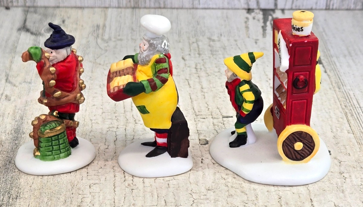 Department 56 Baker Elves Heritage Village Collection 5603-0