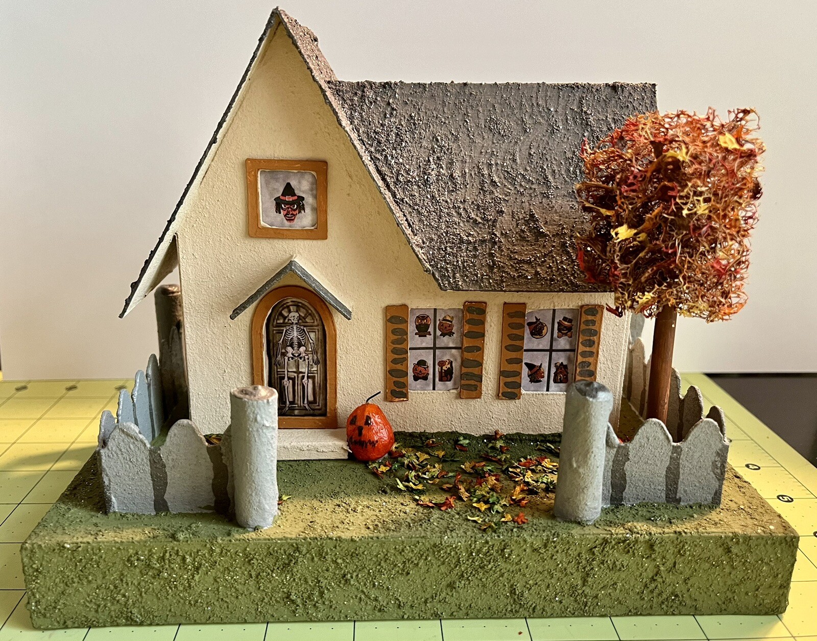Handmade Halloween Putz Glitter House 1940’s Retro Style Cardboard #5 LARGE