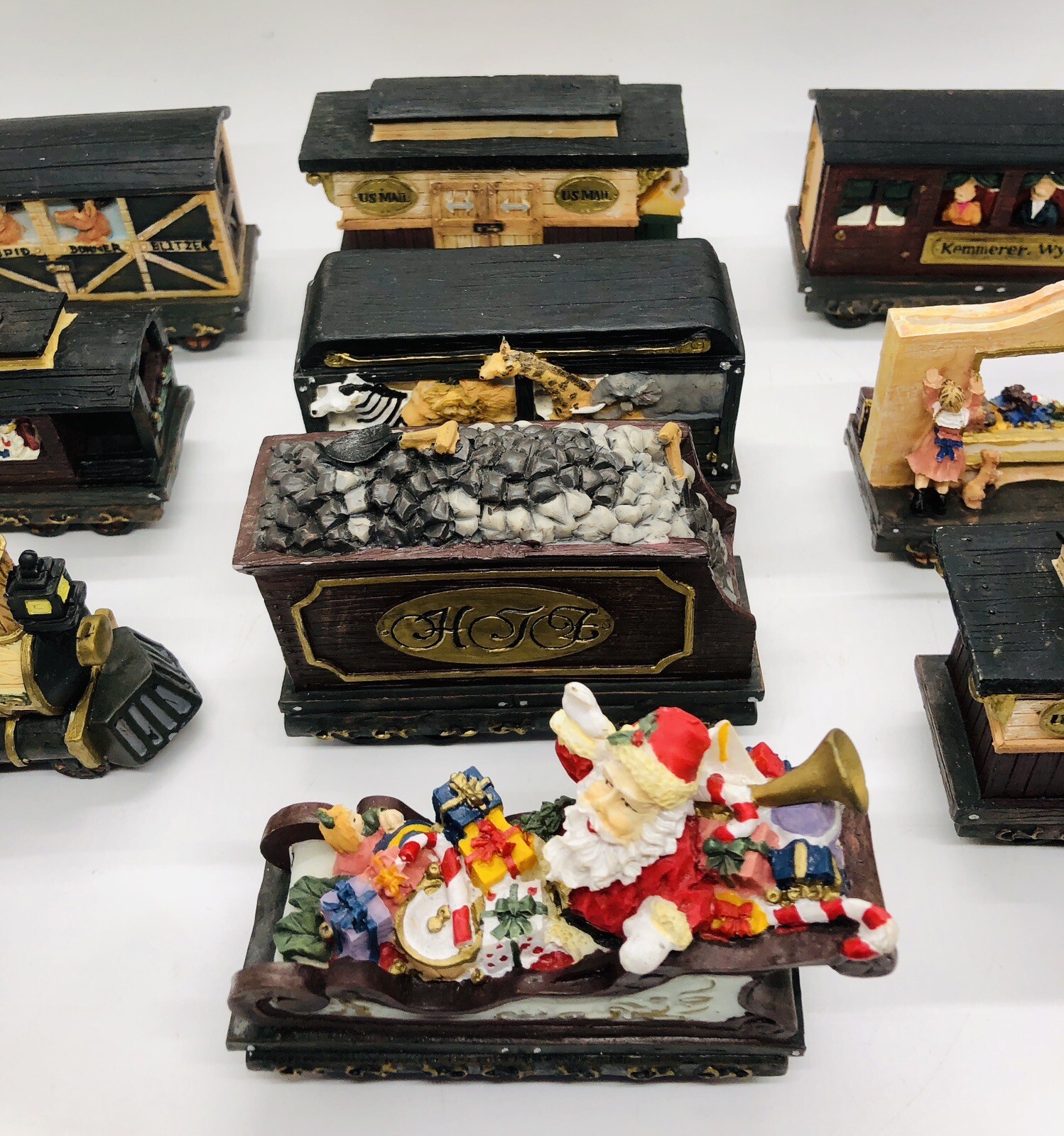 1998 JC Penney Home Towne Depot 14 Piece Christmas Set No Boxes