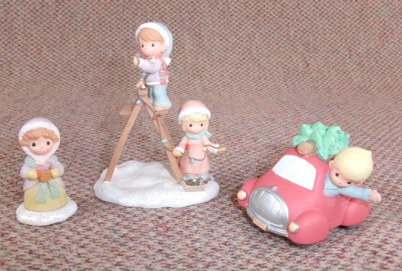 2003 Precious Moments Hawthorne Village “The Heart Of Christmas” 91289 Set Of 3