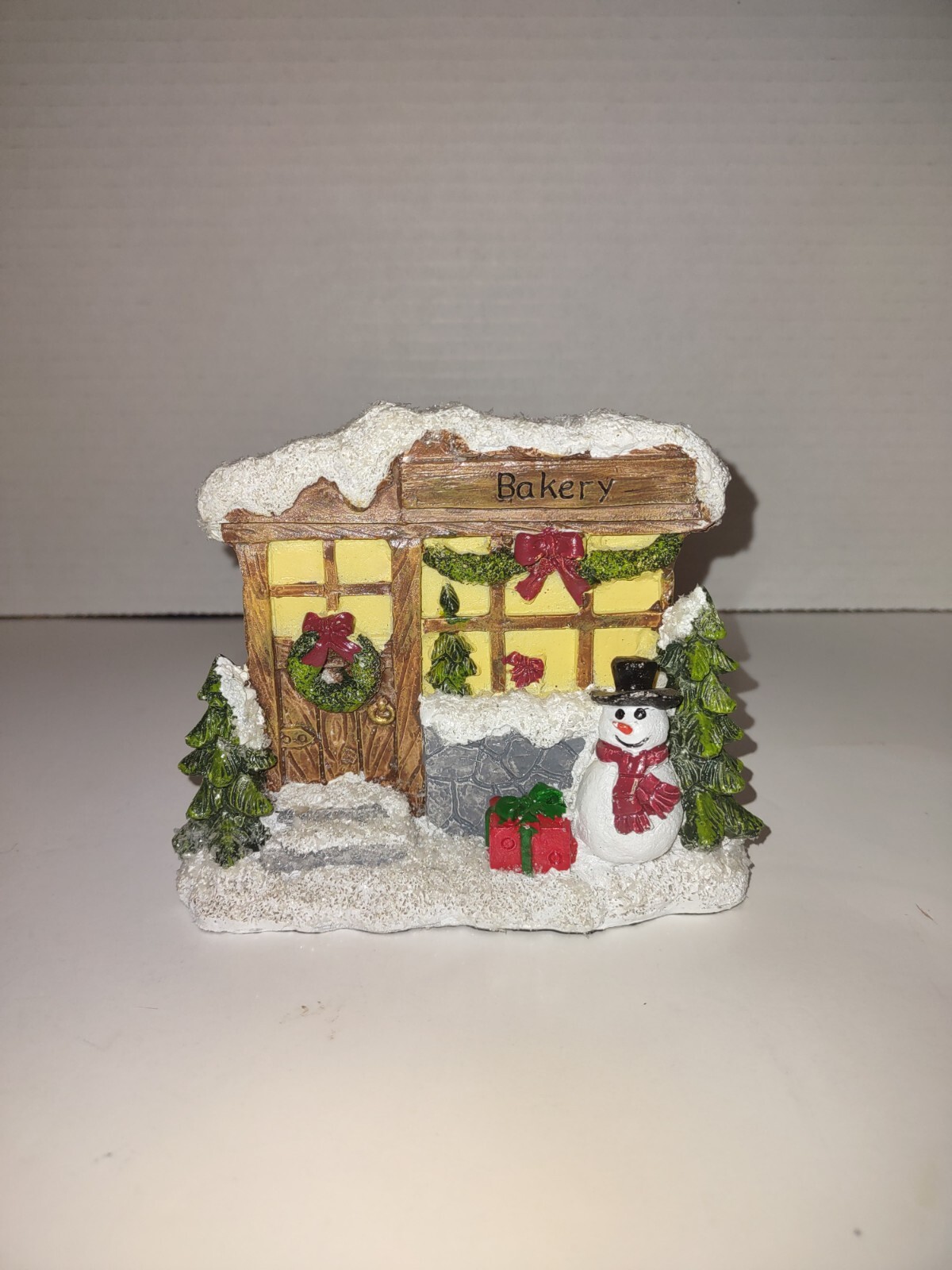 Tiny Treasures Christmas Mini Decoration Bakery w/ Snowman 5 in x 4.5 in