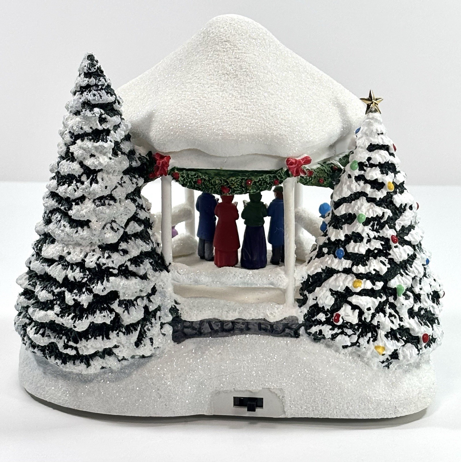 Thomas Kinkade Teleflora 2023 Sweet Sounds of Christmas Lighted Carolers Gazebo