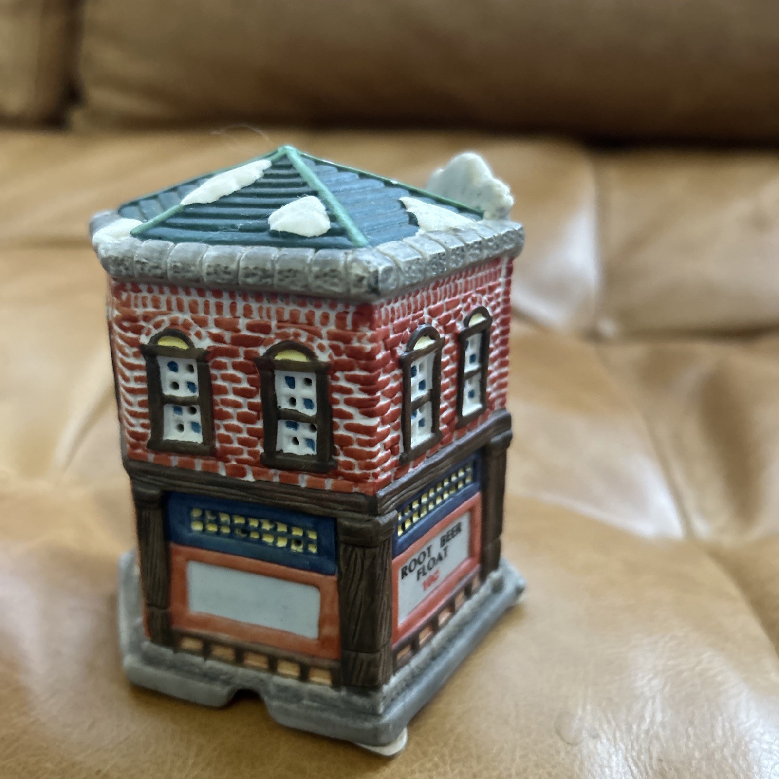 American Landmarks Collection Gem Drugs and Helig & Meyers Christmas Vtg. 1994