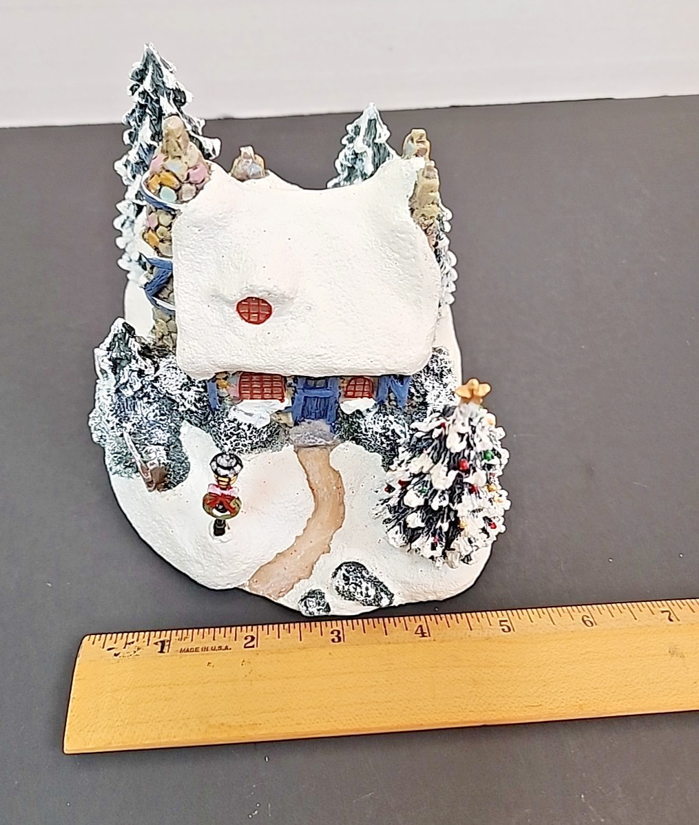 Thomas Kinkade Painter of Light Stonehearth Hutch Teleflora Village House Lights