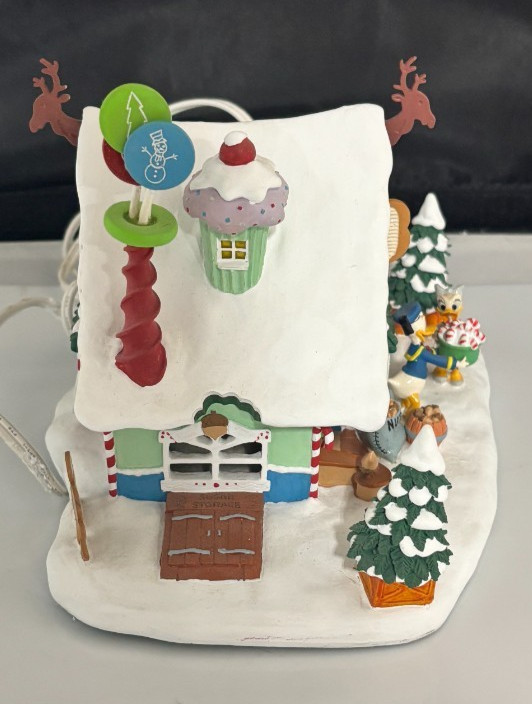 Disney Donald Duck Candy Cottage Lighted Holiday Village House Not Tested