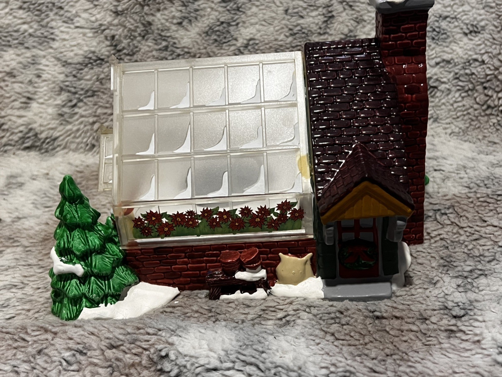 DEPT 56 “VILLAGE GREENHOUSE” NORTH POLE HERITAGE VILLAGE COLLECTION RETIRED
