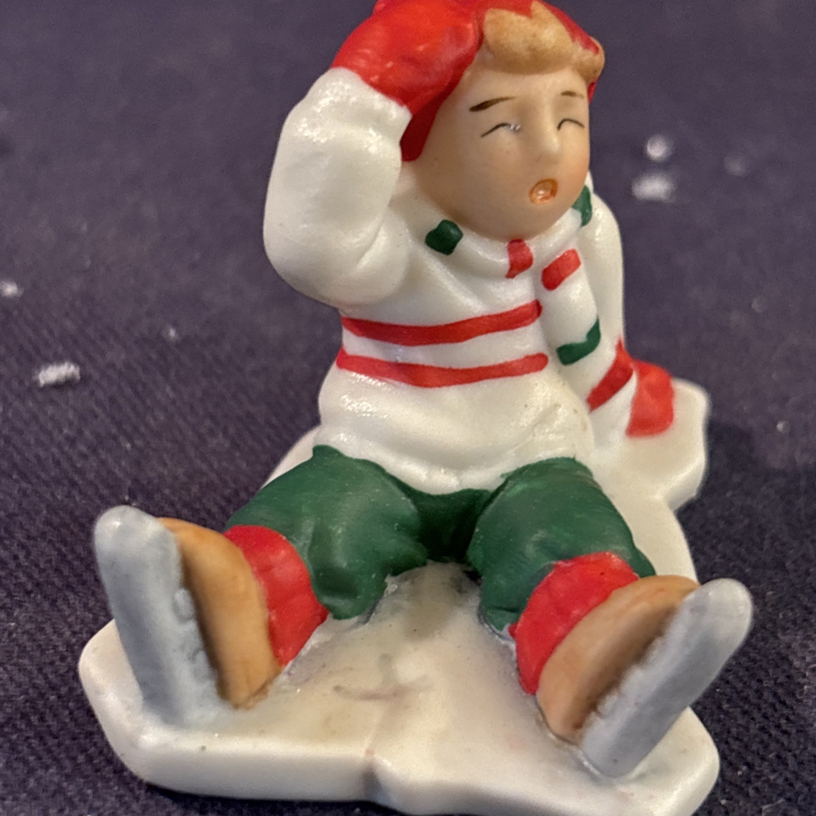 Lefton Colonial Christmas Village Porcelain Skating Pond W/ Kids