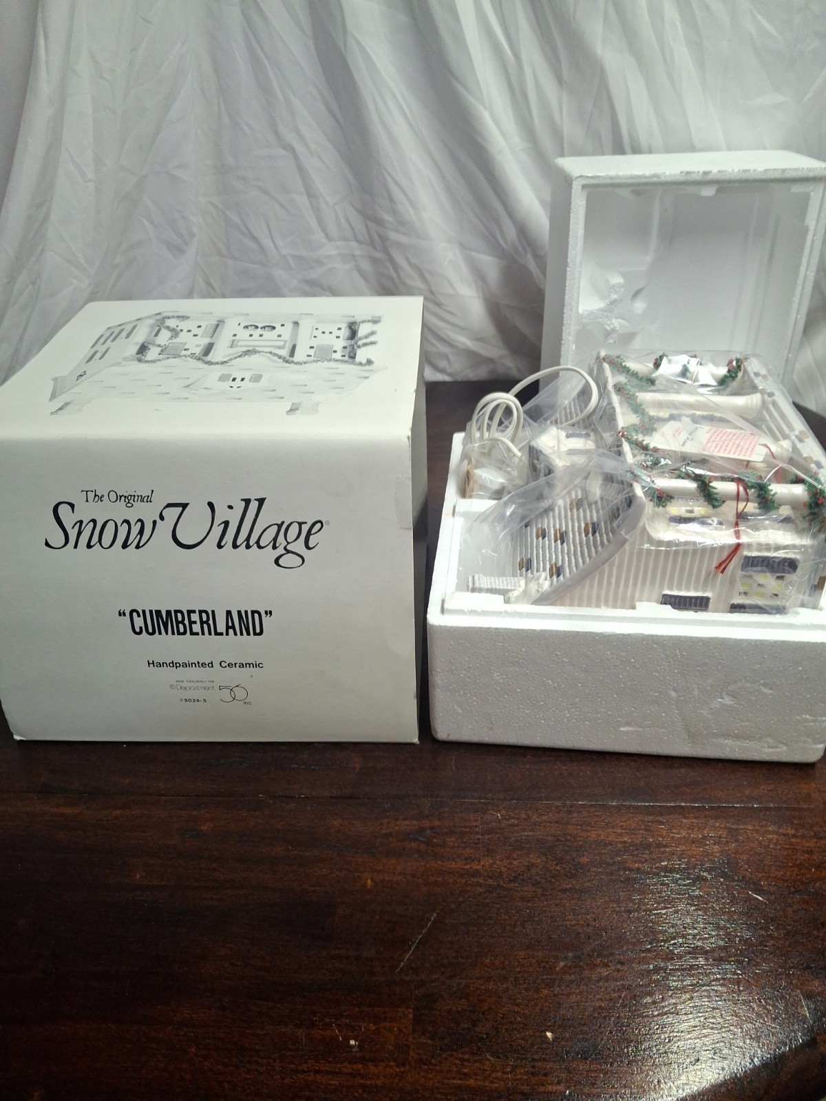 Department 56 Original Snow Village Cumberland House Lighted #5024-5 w/ Box 1987