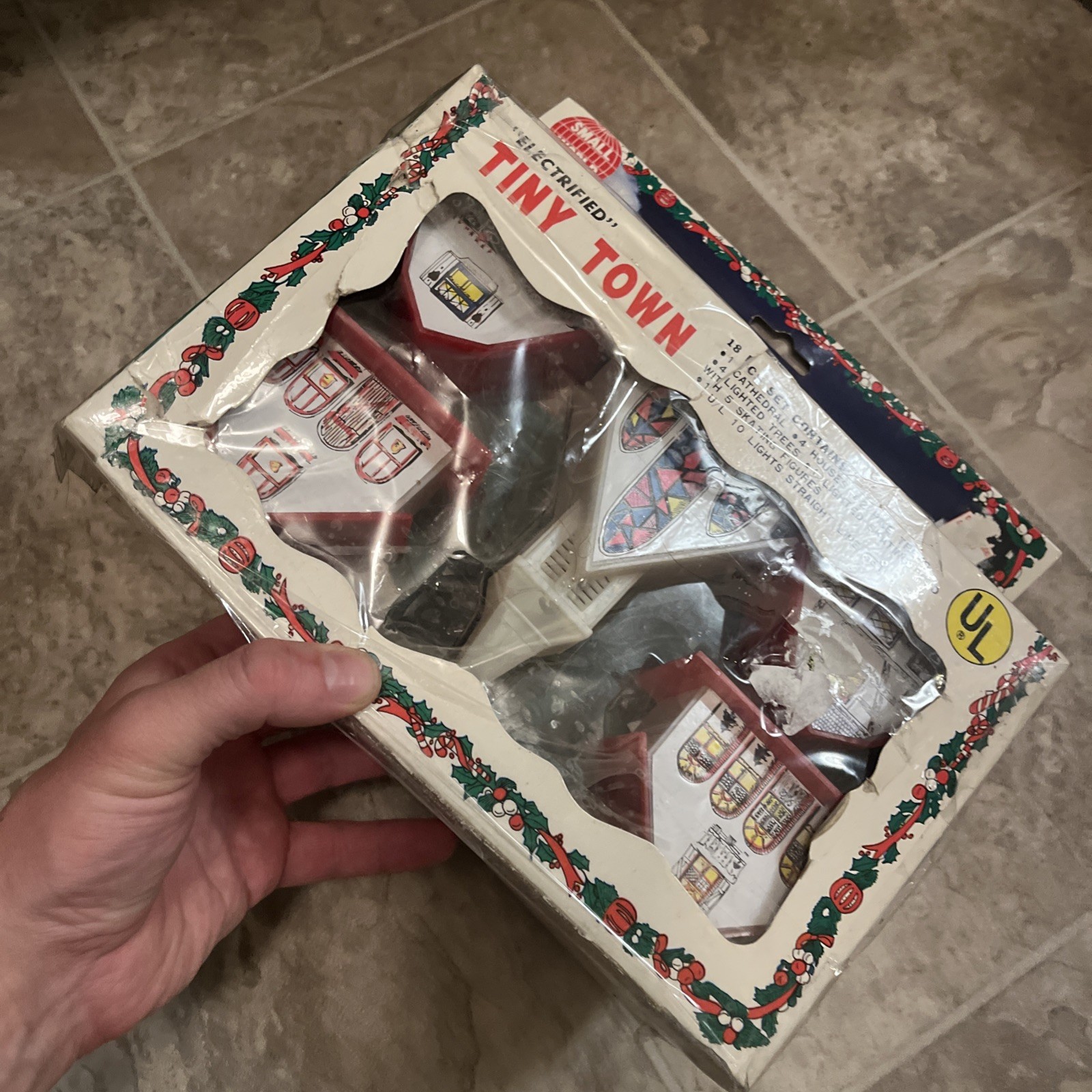 Tiny Town Small World Skating Houses Plastic Box Taiwan Retro Lights Figure Tree