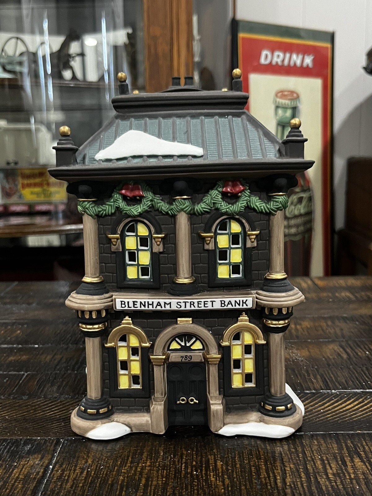 Department 56 Dickens Village Series 1995 Blenham Street Bank #58330 Retired