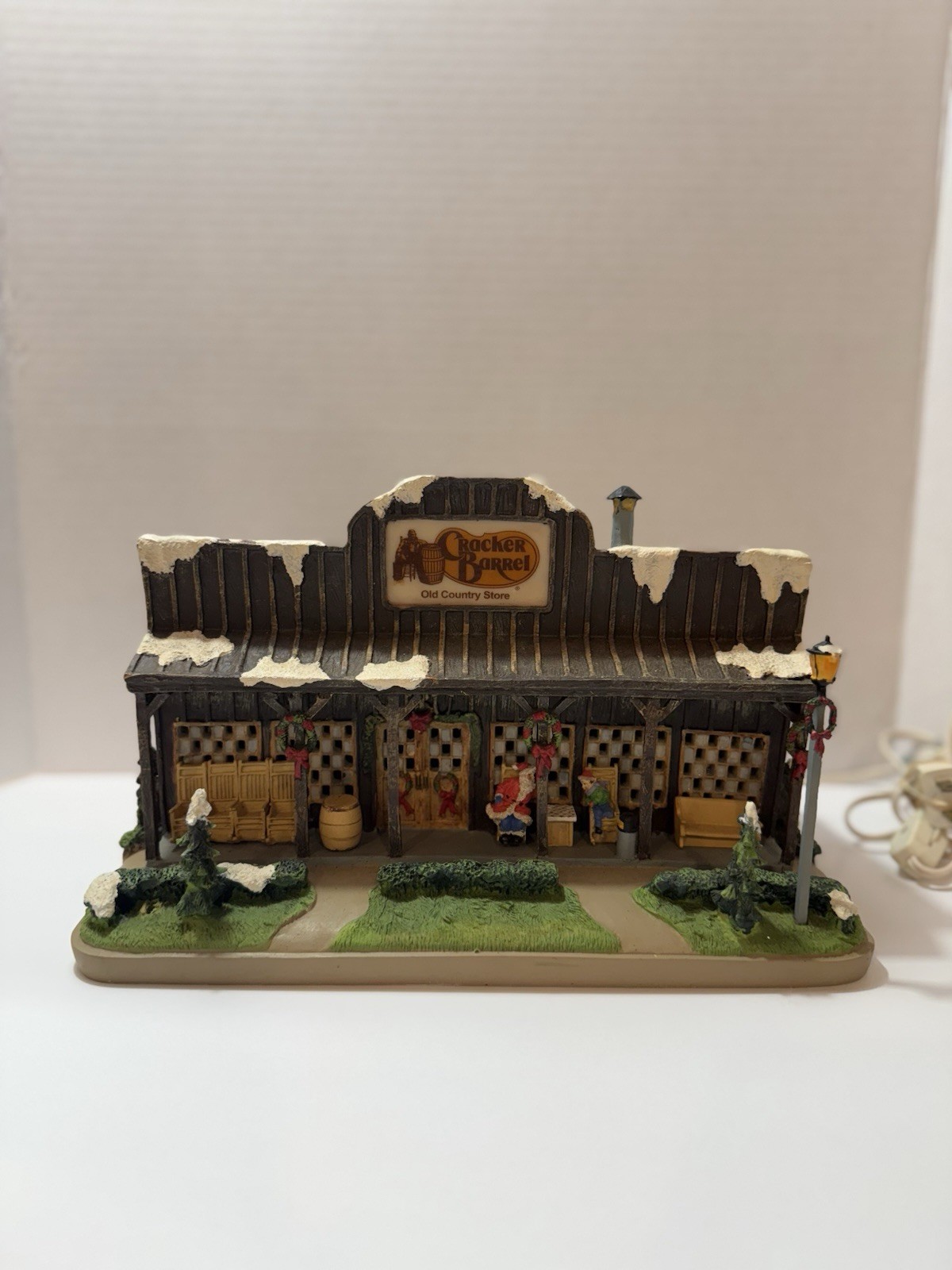 Cracker Barrel Old Country Store Light-Up Christmas Village w/Cord 2005