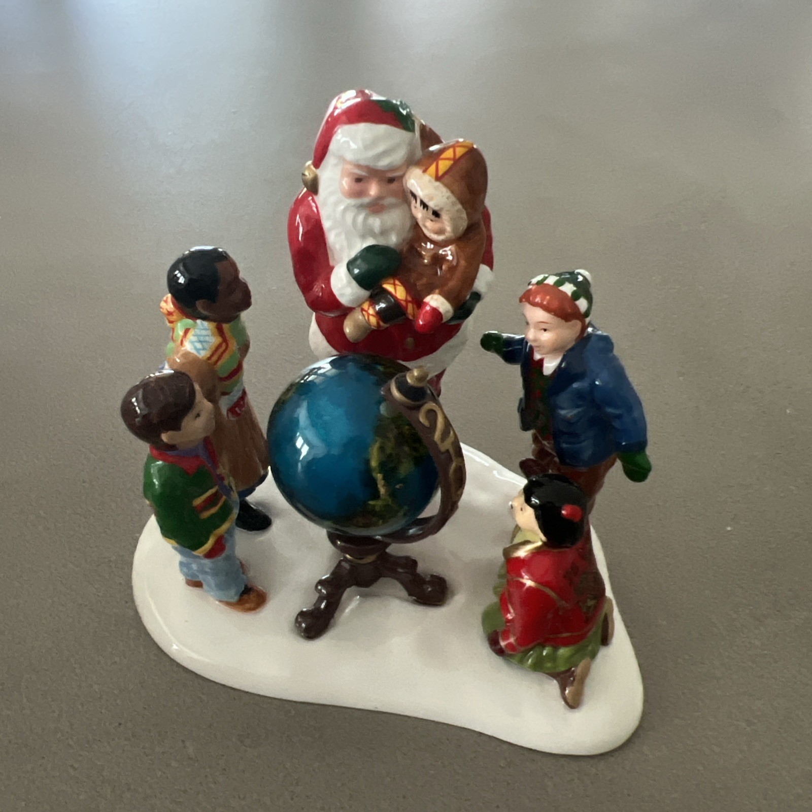 Department 56 Snow Village Santa Comes to Town #56.55015
