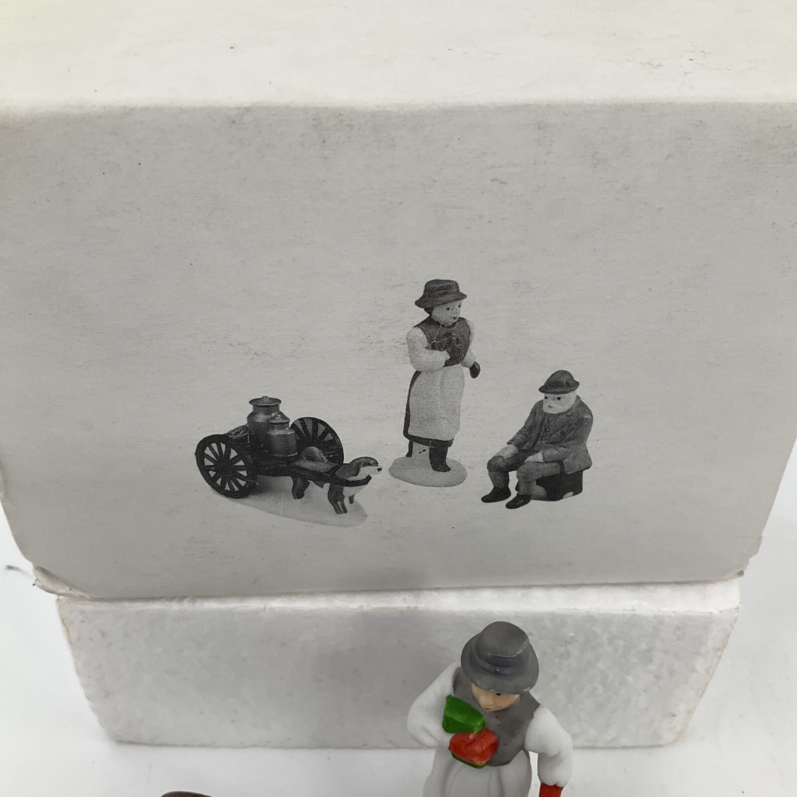 DEPARTMENT 56 ALPINE VILLAGERS SET OF 3 HERITAGE COLLECTION ALPINE VILLAGE EUC