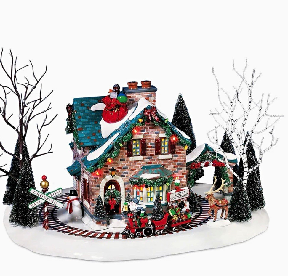 Department 56 – Snow Village – Santa’s Wonderland House