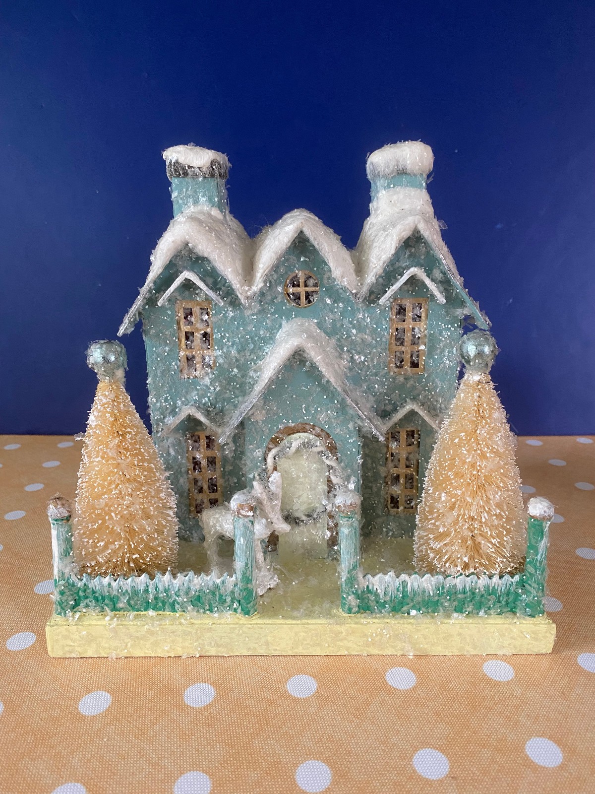 Putz Paper Cardboard Glitter House – Christmas
