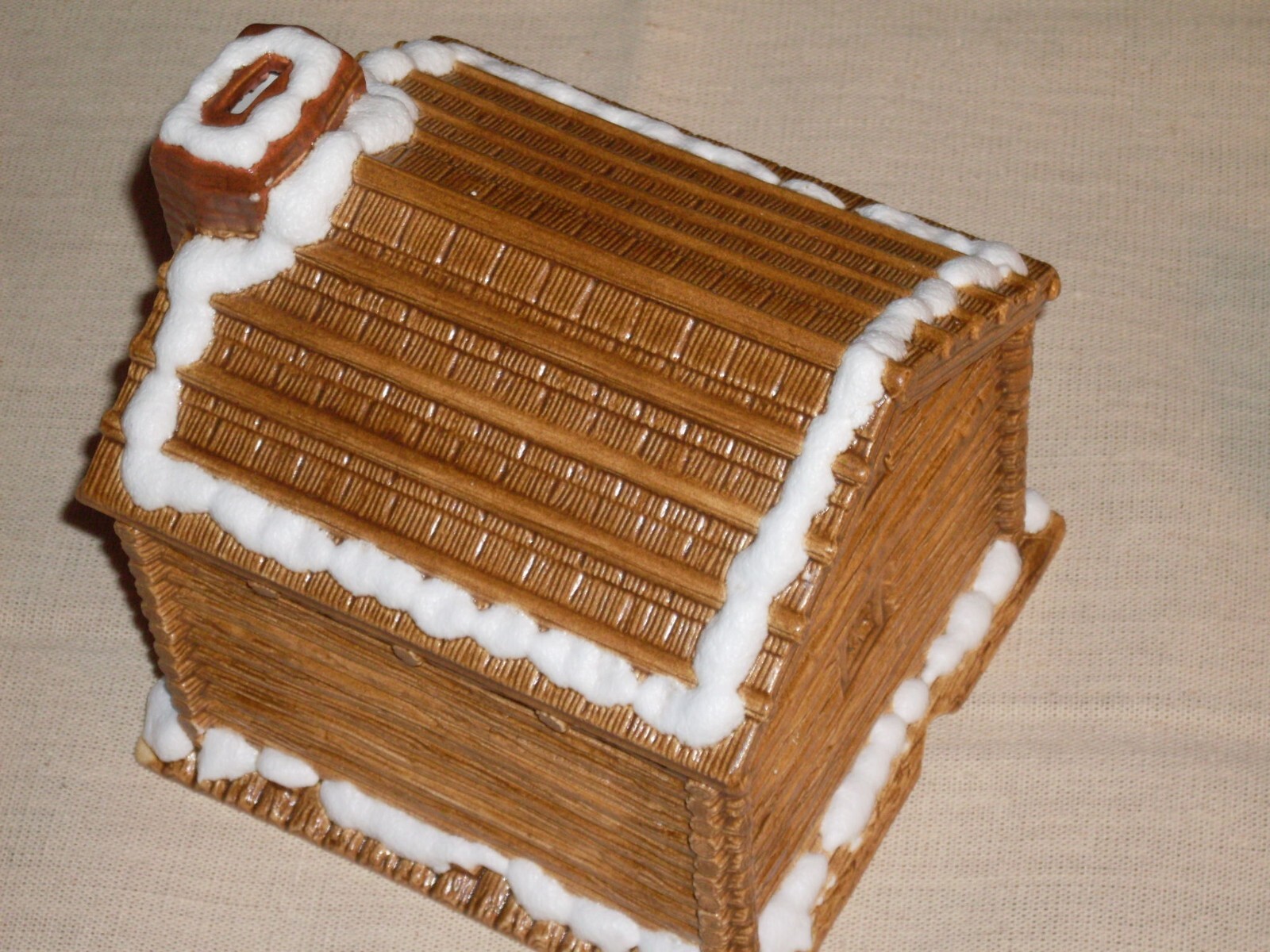 Ceramic Village Log Cabin & Corn Crib. Byron Molds . Seasonal or permanent.