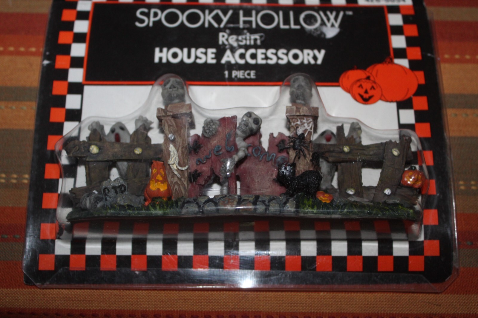 New Halloween Village Accessory Lot Fences Spooky Hollow – YS4 =
