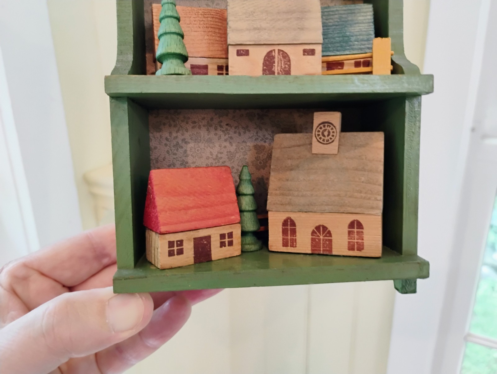 Vintage Erzgebirge German Folk Wood Putz Art Village Wall Decor Hanging Hutch