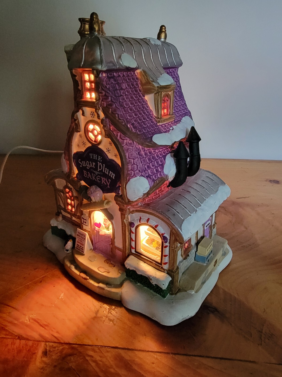 2019 LEMAX “SUGAR PLUM BAKERY” # 95531