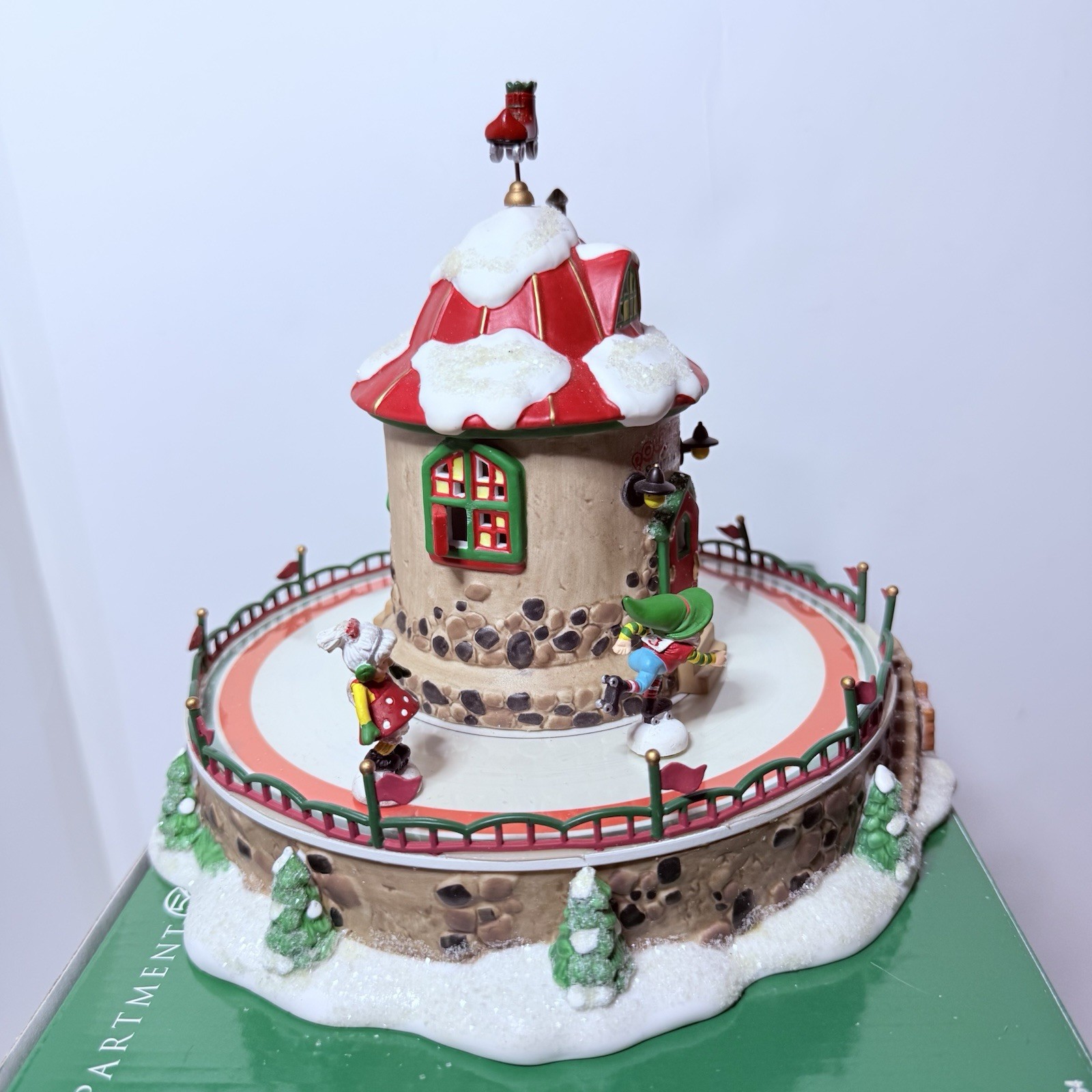 Department 56 North Pole Series Polar Roller Rink Illuminated Christmas Village