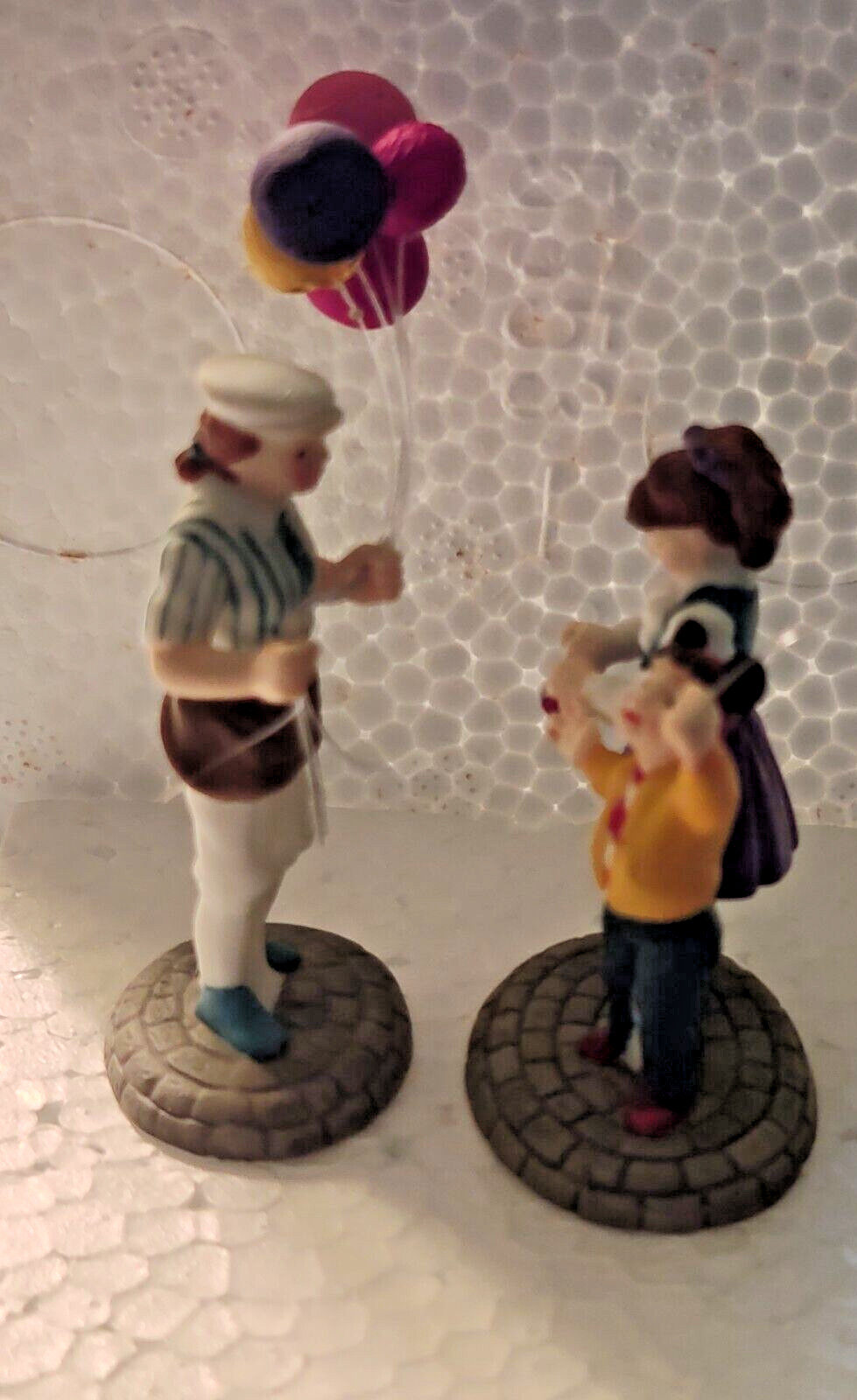 Dept 56 “Balloon Seller “w/Original Box-Set of 2 pieces