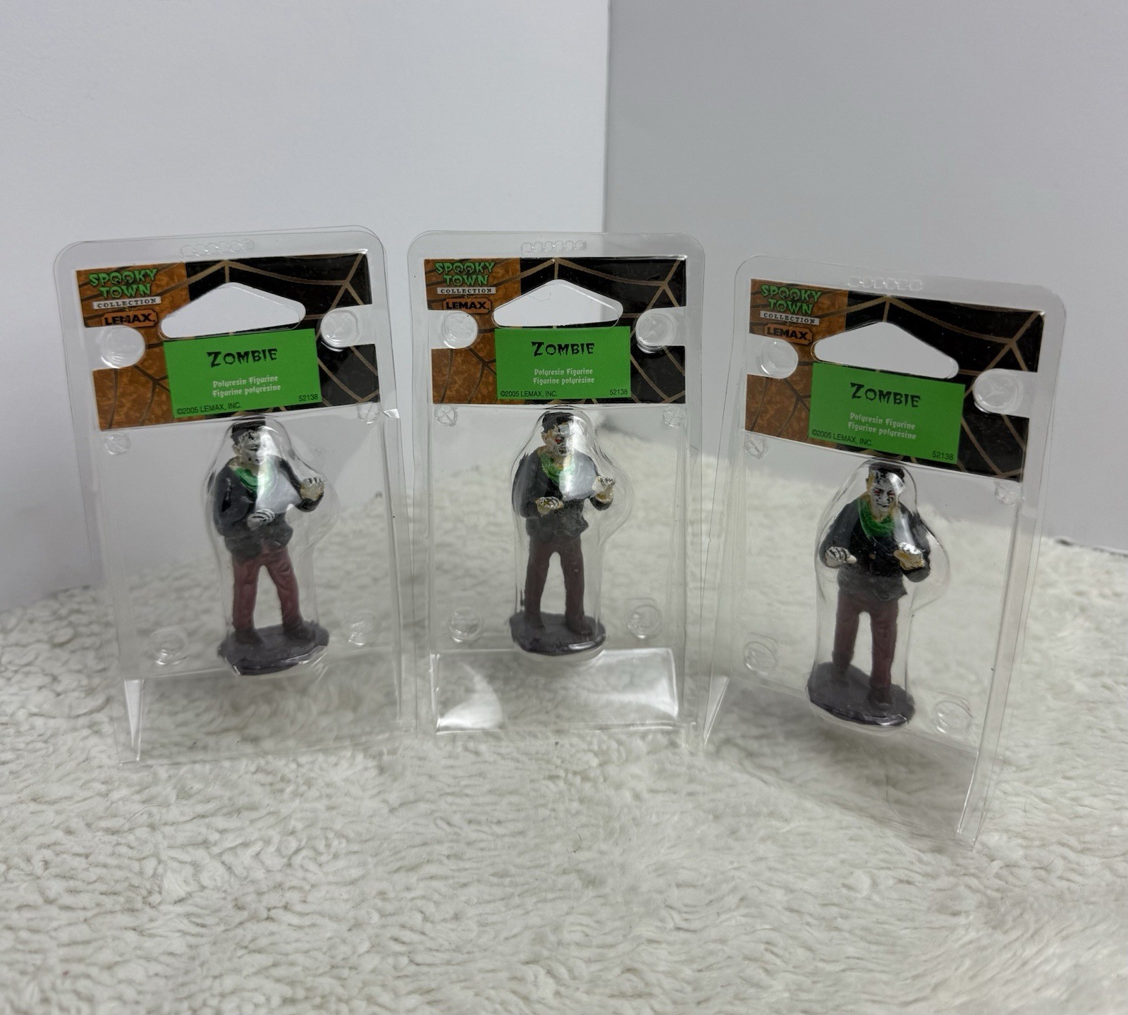 ZOMBIES Lemax Spooky Town Halloween Accessory 52138 2005 Set of 3 Zombie Figures