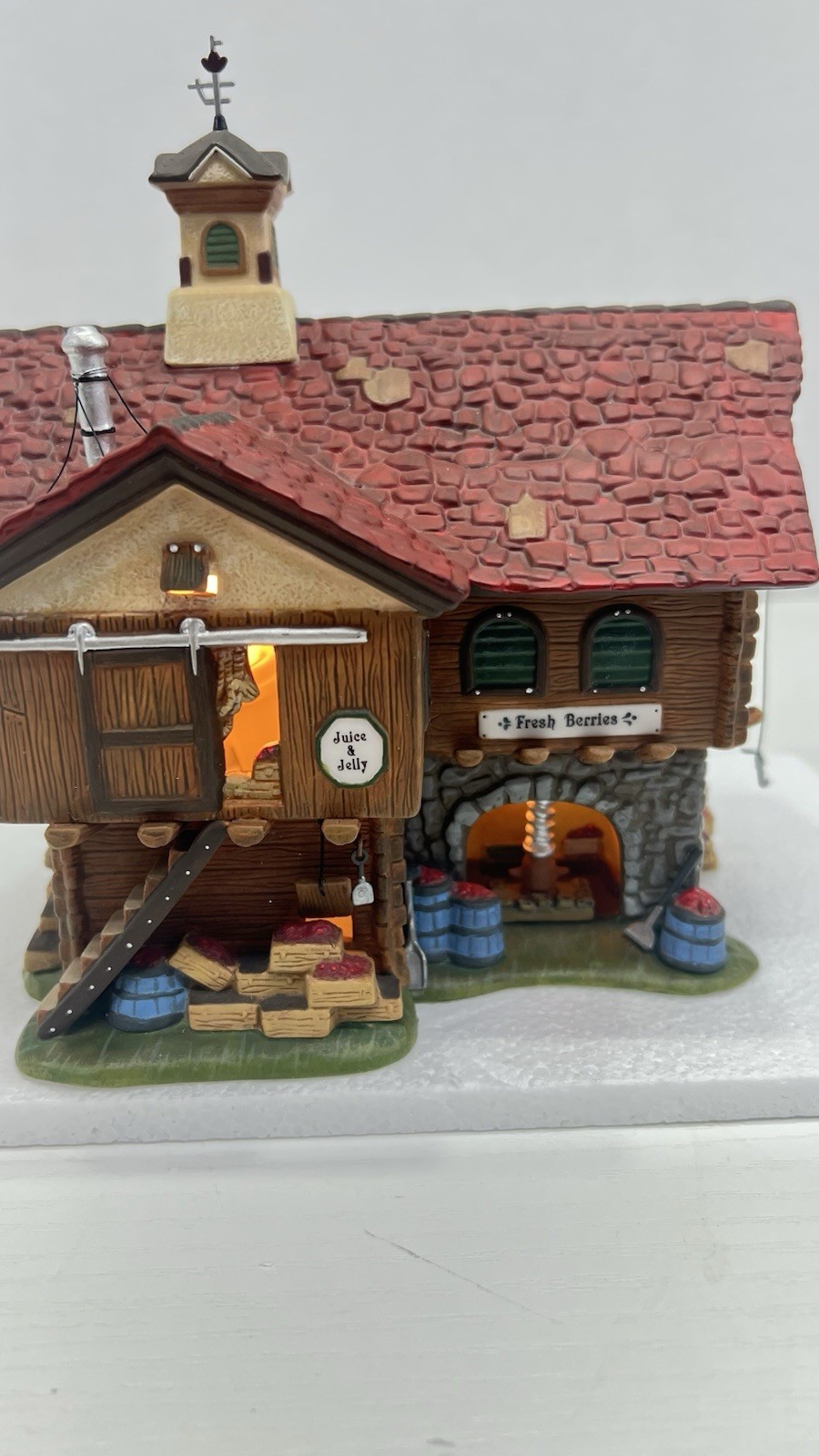Dept 56 New England Village Series “The Cranberry House” Retired 2000 Complete