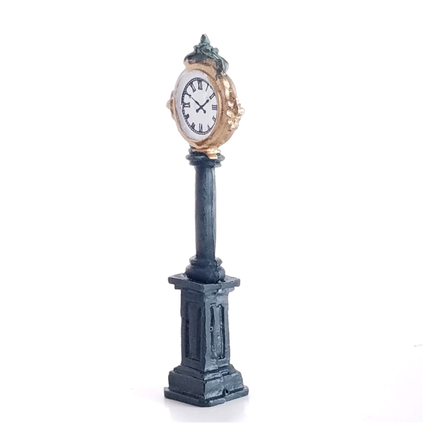 Gold Street Post Clock Four Sided Free Standing Holidays Seasons Town Center