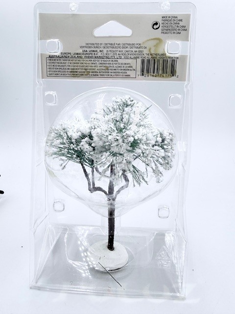 Lemax #74175 mountain pine, medium Christmas Village 1997 Magnetic base #3