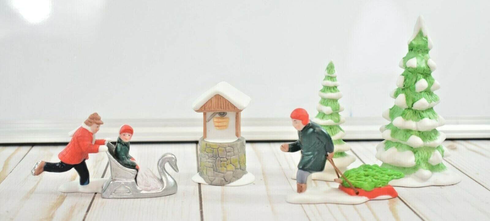 Department 56 New England Winter Accessory Set Heritage Village 6532-3