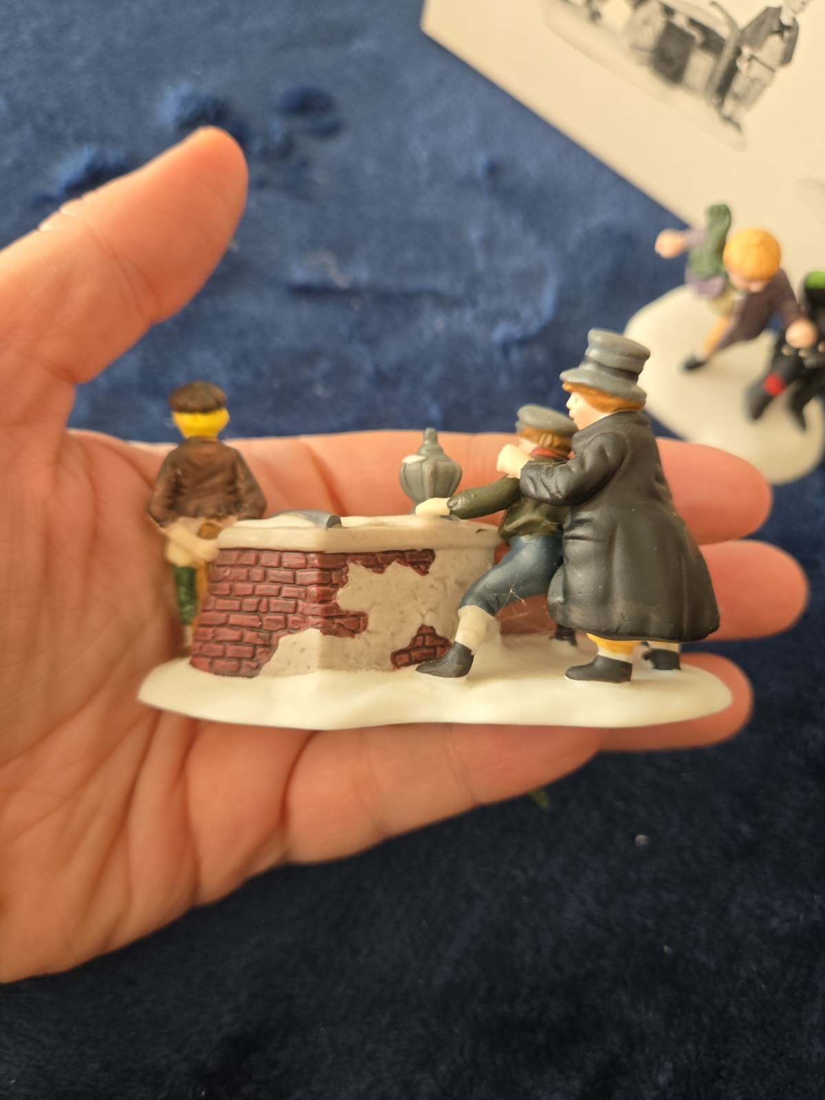 Dept 56 Oliver Twist Heritage Village Figurine Set of 3 5554-9 Christmas w/ Box