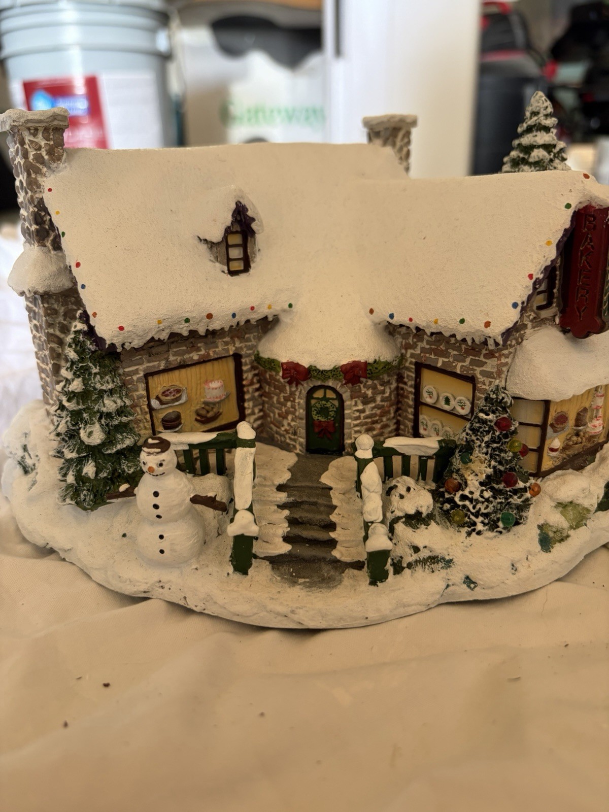 Thomas Kinkade Hawthorne Christmas Village set of excellent Hand Painted Homes