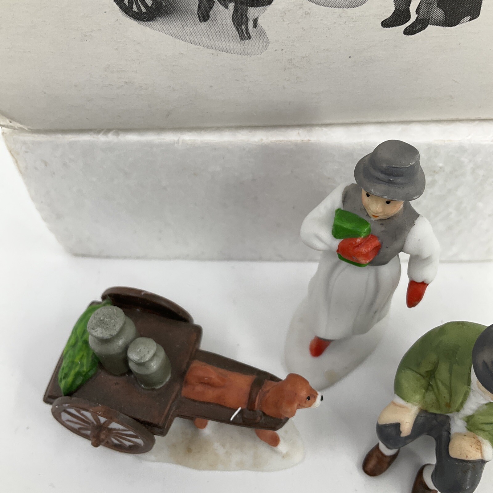 DEPARTMENT 56 ALPINE VILLAGERS SET OF 3 HERITAGE COLLECTION ALPINE VILLAGE EUC