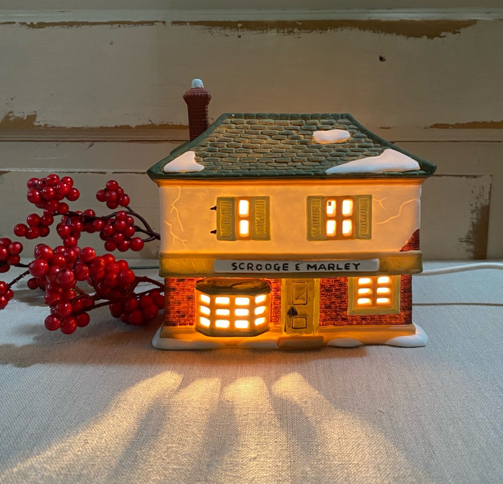 Department 56 Scrooge and Marley Counting House Dickens Series 1986