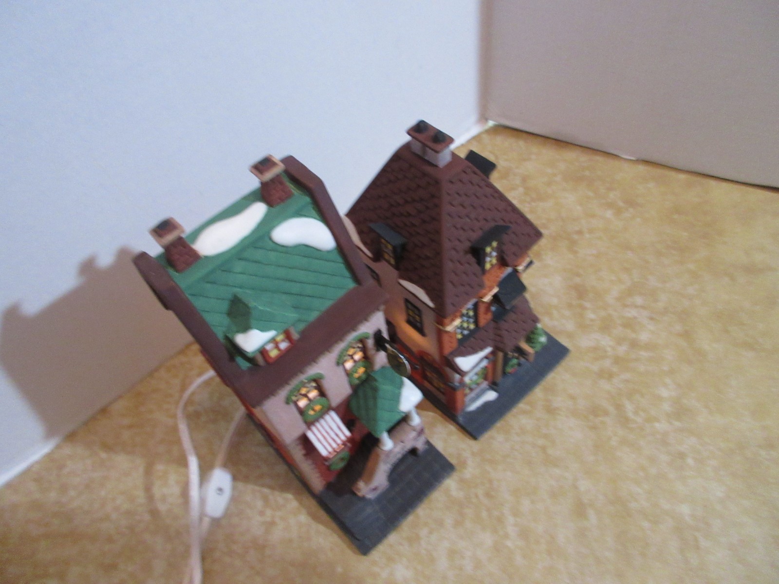 Dept. 56 CIC 2 West Village Shops Spring St. Coffee House & Potter’s Tea Seller