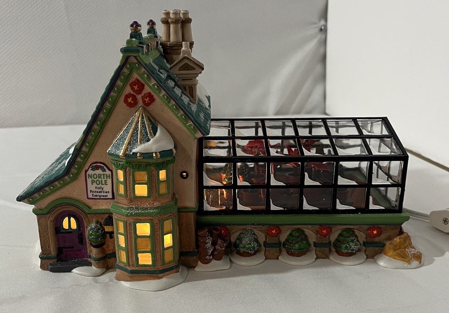 Rare Department 56 North Pole Series “Mrs. Claus’ Greenhouse” 56395 Retired 2001