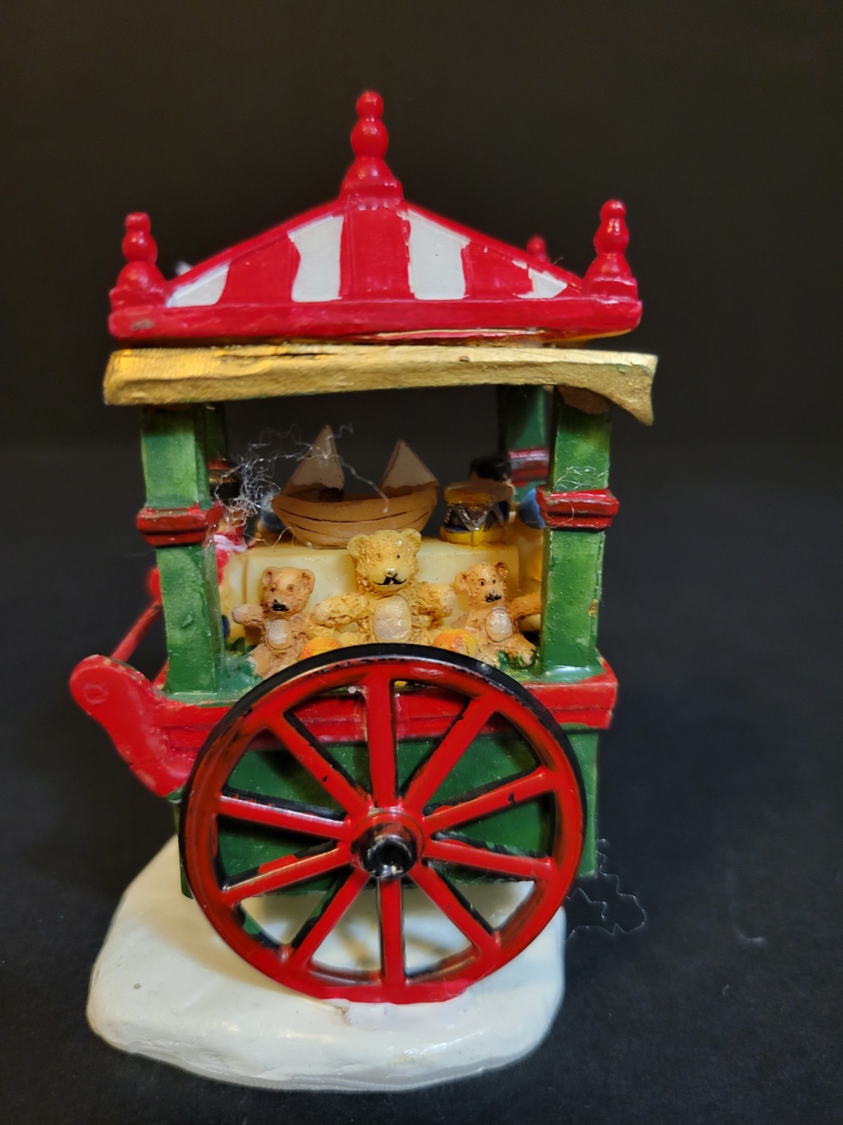 Lemax Christmas Village Town Toy Peddler 62316 Vendor Cart Seller Kiosk Teddy