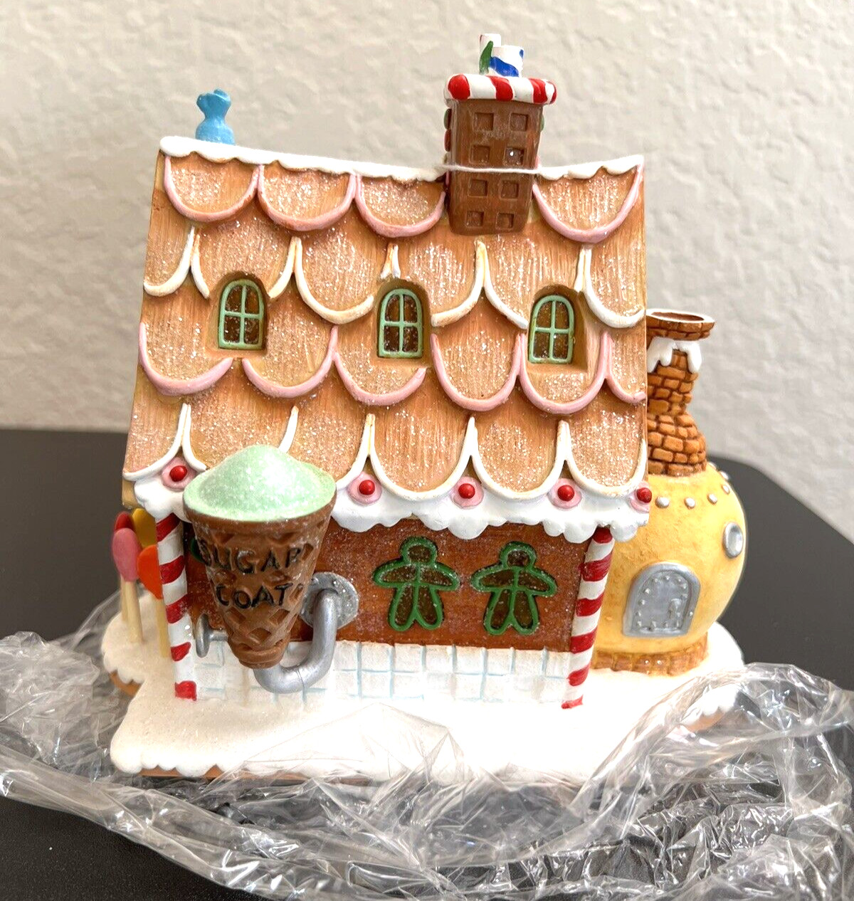 Department 56 Storybook “Hansel and Gretel’s Sweet Shop” 13210 Retired 2002