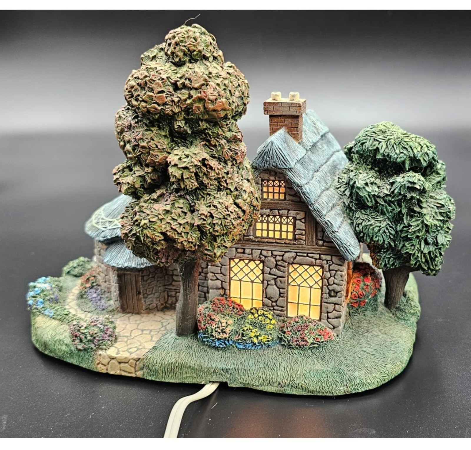 Vintage 1999 Thomas Kinkade Falbrooke Florist Lighted House Figurine Lamp Night