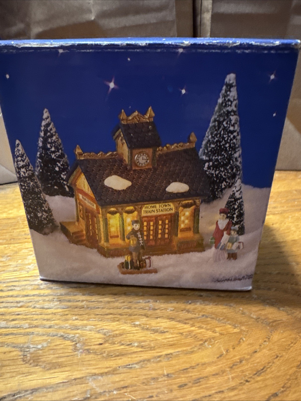 Home Town America Porcelain Bisque Train Station Lighted Village 1995 Collection