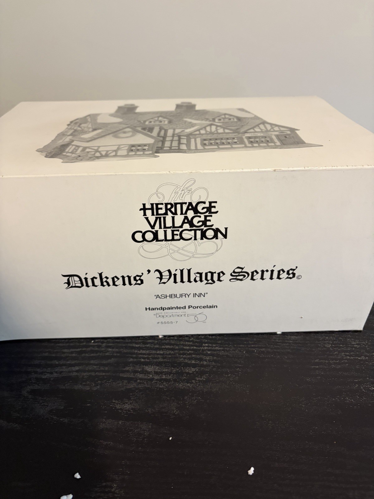 Heritage Village Collection Dickens’ Village Ashbury Inn Illuminated Boxed 1991